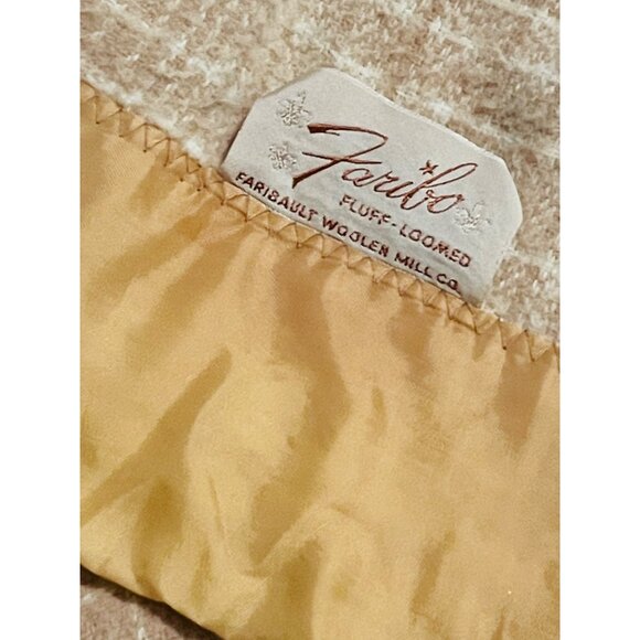 Faribo Wool Satin Vintage Beige Checkered Blanket 88.5" Faribault Fluff Loom - Picture 10 of 16